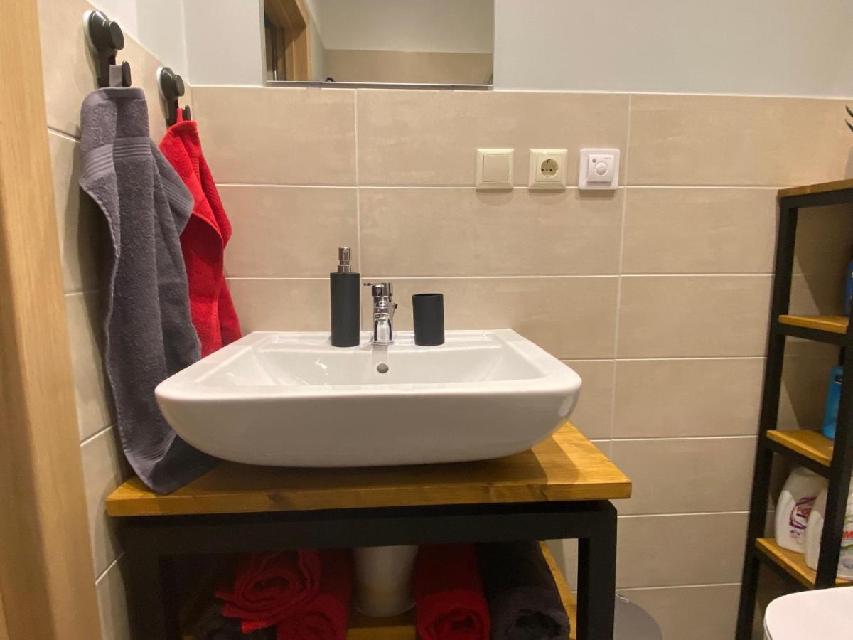 Pearl - New And Cosy Apartment Close To Center Riga Buitenkant foto