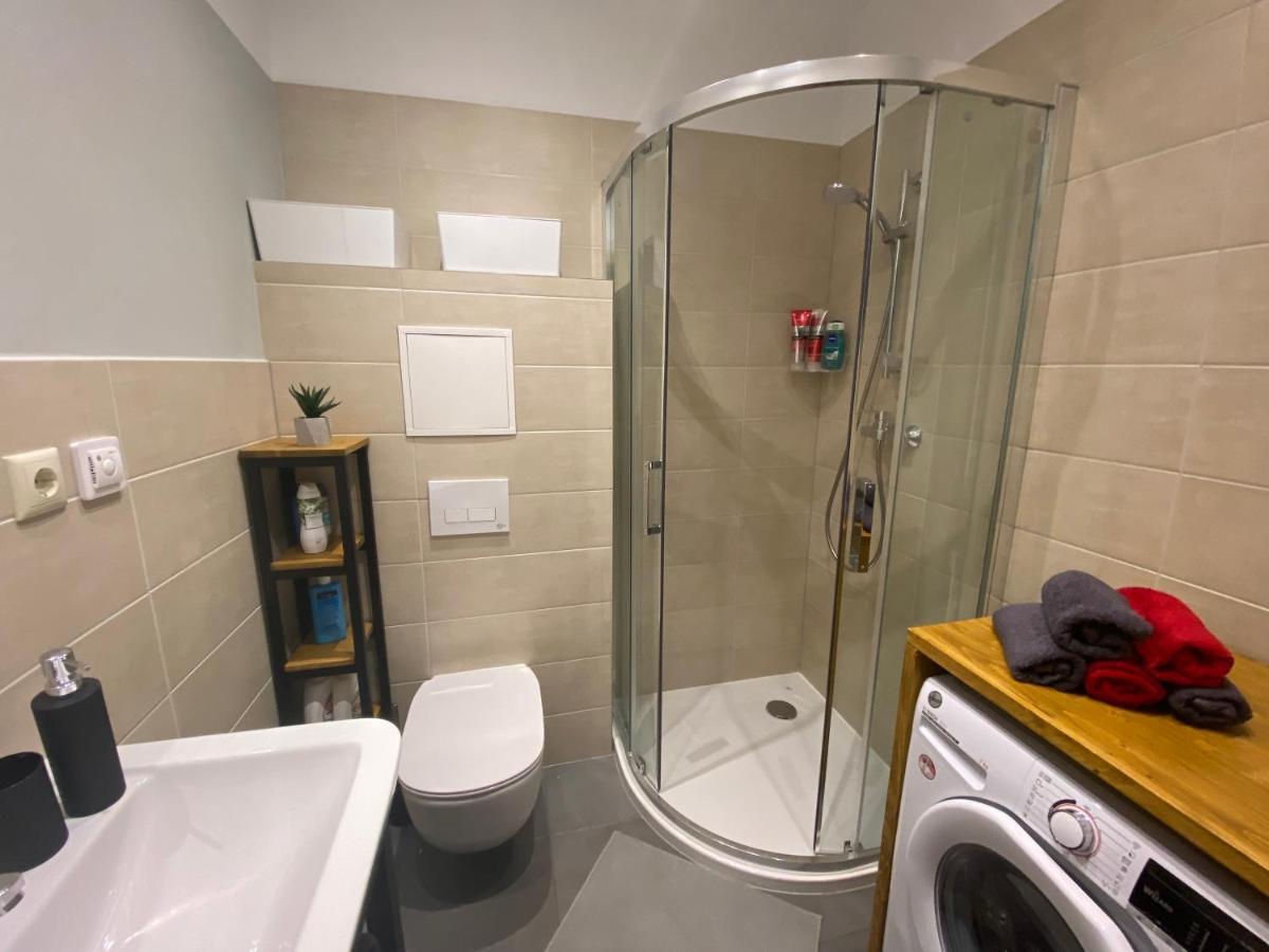 Pearl - New And Cosy Apartment Close To Center Riga Buitenkant foto